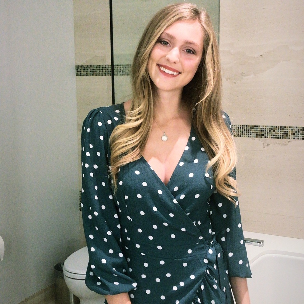 Meet your Posher, Naomi